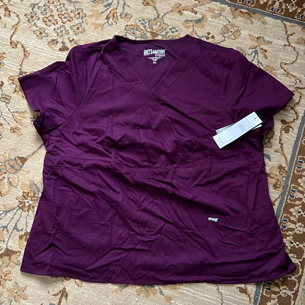 New with tags Grey’s Anatomy scrub top Size: 3XL Color: Currant
